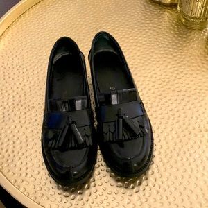 Tod’s loafer is great condition. Women 37